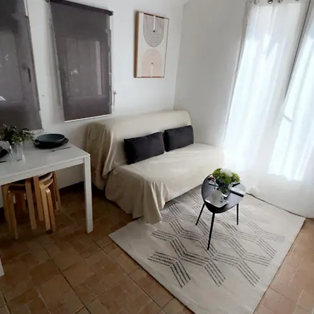 Avec Une Chambre