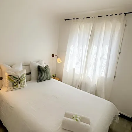 Avec Une Chambre Apartment *